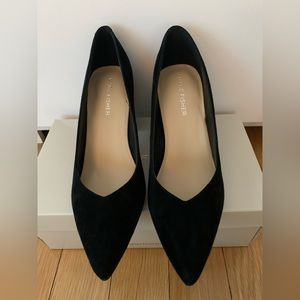 NIB Authentic MARC FISHER Caitlin Heels Pumps in 7M Black Suede